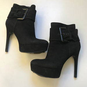 Via Spiga Demetra Black Suede Ankle Boots